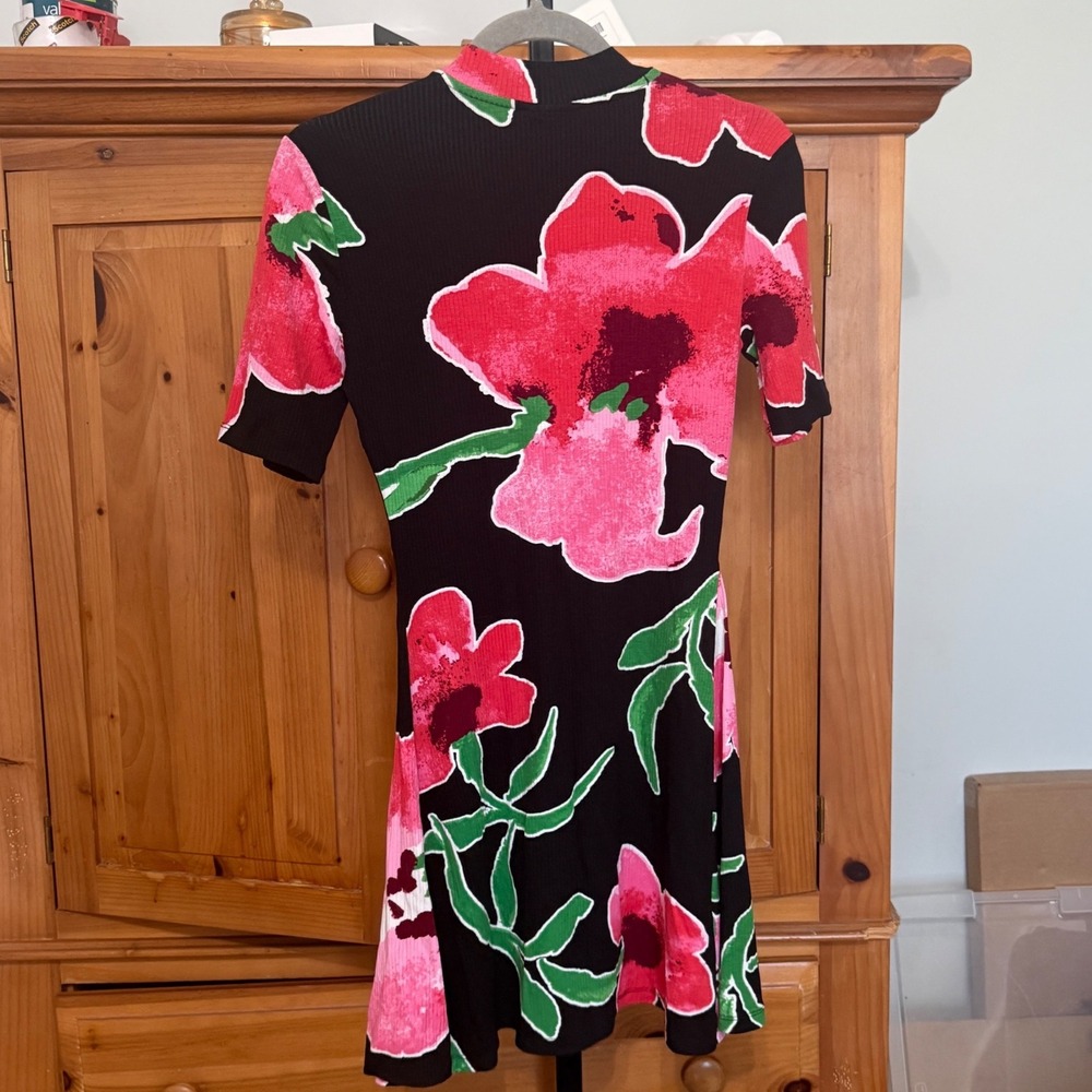 Desigual Mini Dress Floral Ribbed Mock Neck Size M Black Pink Excellent - Picture 6 of 6